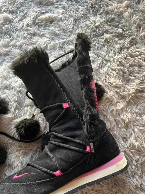 Botas de ante vintage Nike 2005 para mujer, negras con detalles en rosa, con pompones y cremallera lateral, talla 41EU – photo 8